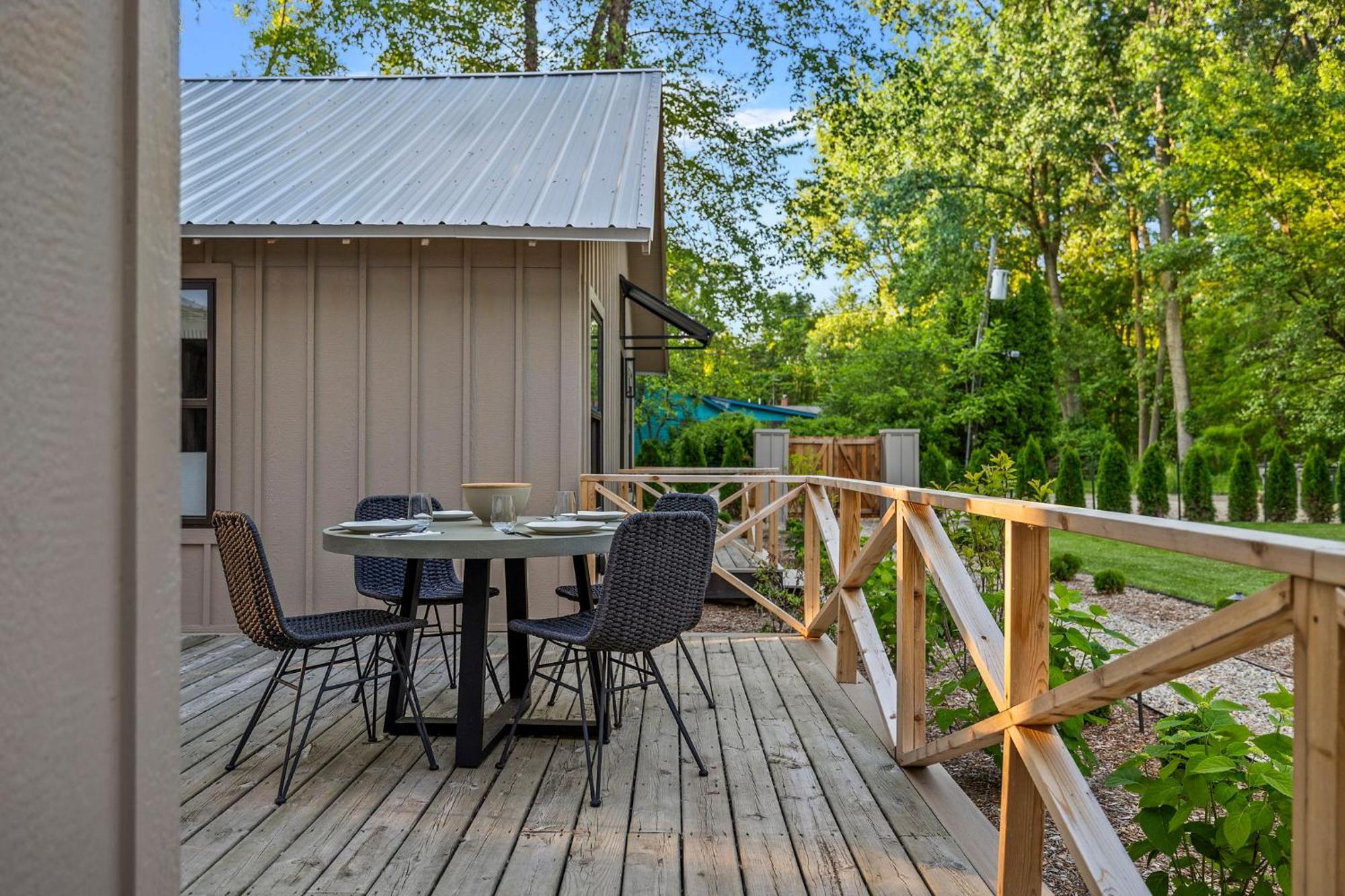 The Townie Cottages - All Units Union Pier Экстерьер фото